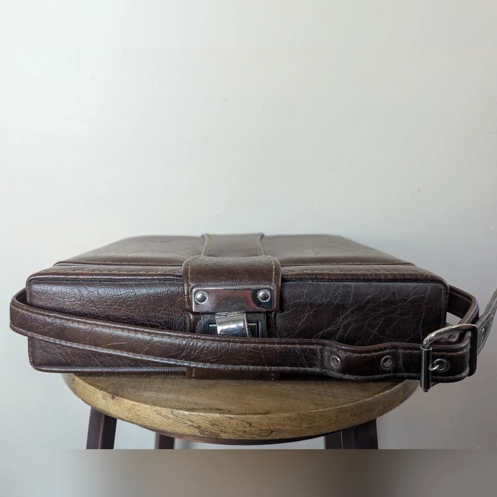 VINTAGE Polaroid SX-70 Leather System Case, Dark Brown Leather